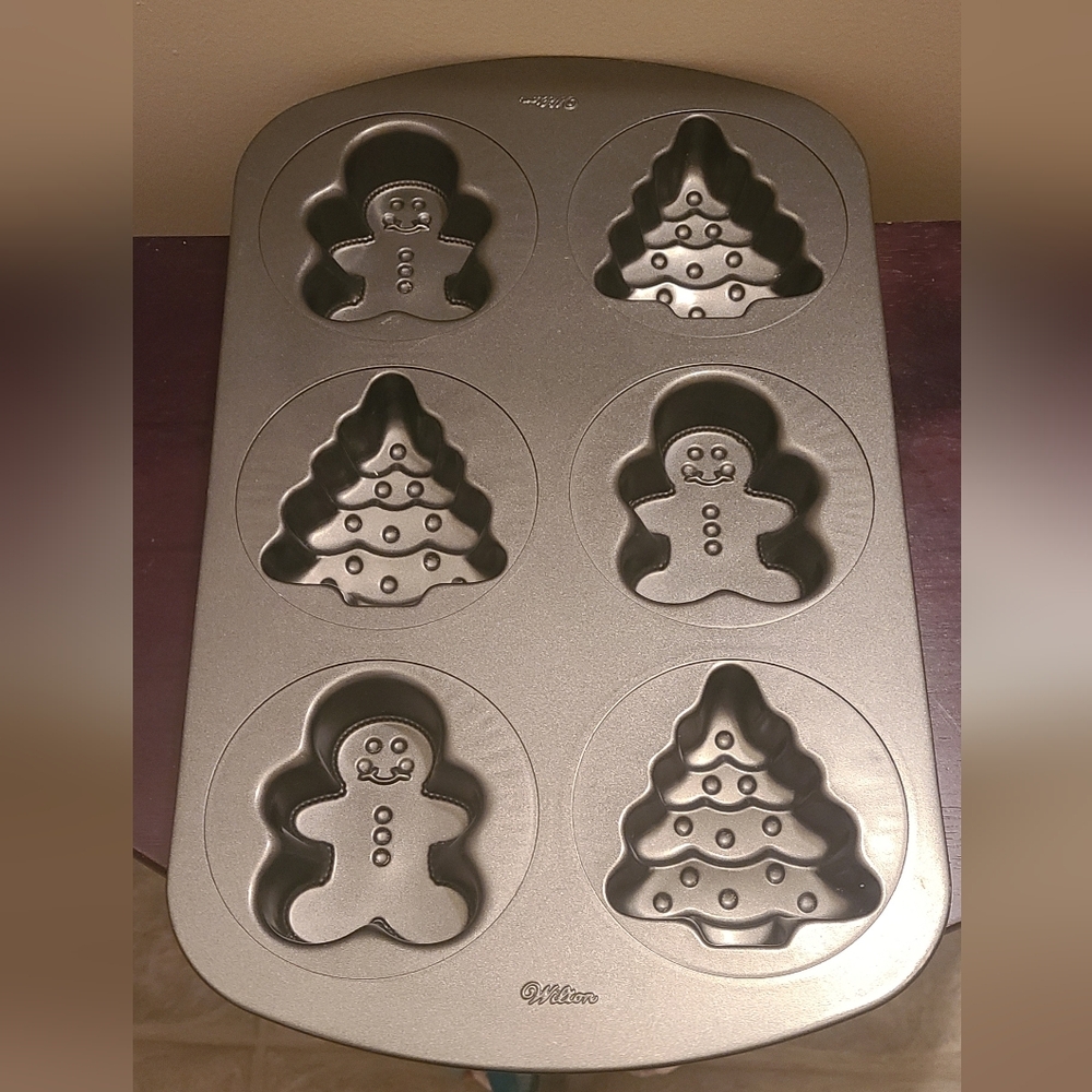 Wilton Baking  Mold with Festive Shapes